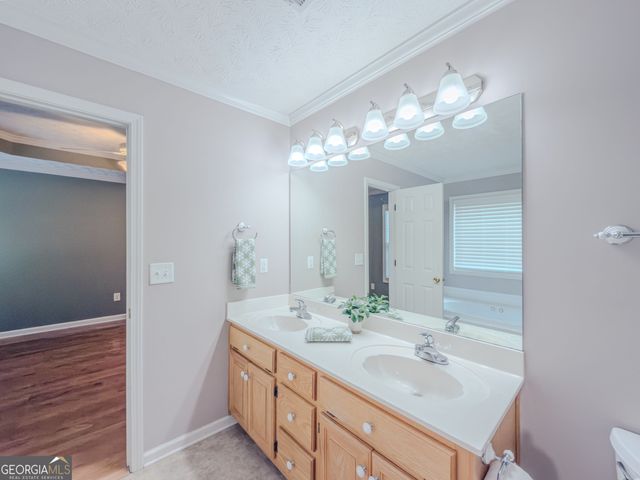 249 Legacy Drive, Hoschton, GA 30548