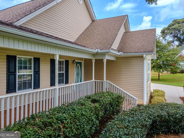 249 Legacy Drive, Hoschton, GA 30548