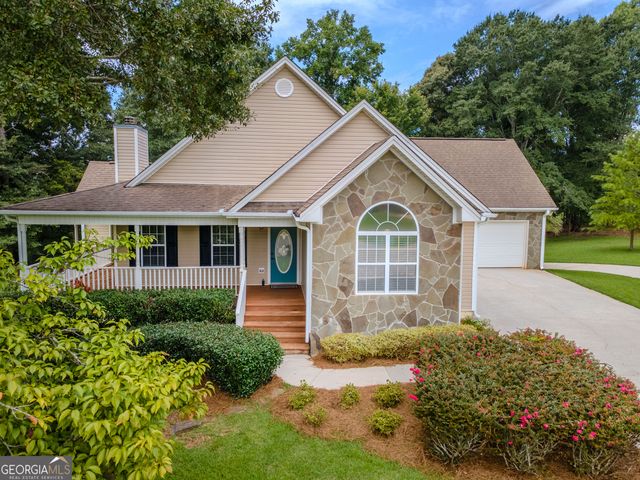 249 Legacy Drive, Hoschton, GA 30548
