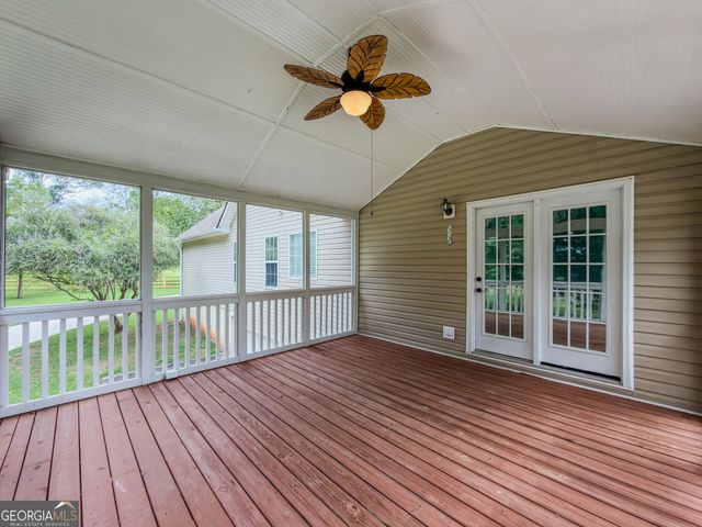 249 Legacy Drive, Hoschton, GA 30548