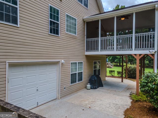 249 Legacy Drive, Hoschton, GA 30548