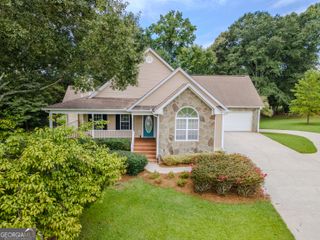249 Legacy Drive, Hoschton, GA 30548