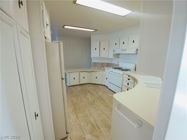 3510 Estes Park Drive, Las Vegas, NV 89122