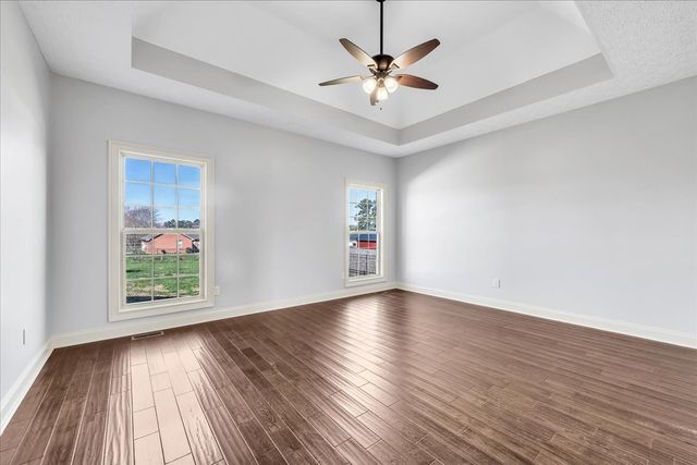 71 Lancaster St, Hillsboro, TN 37342