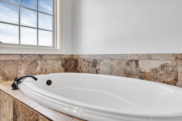 71 Lancaster St, Hillsboro, TN 37342