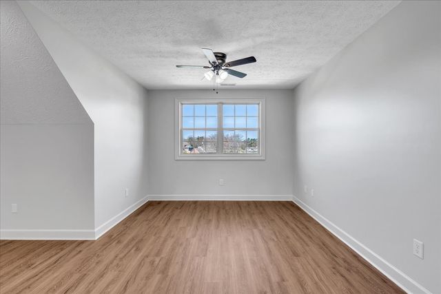 71 Lancaster St, Hillsboro, TN 37342