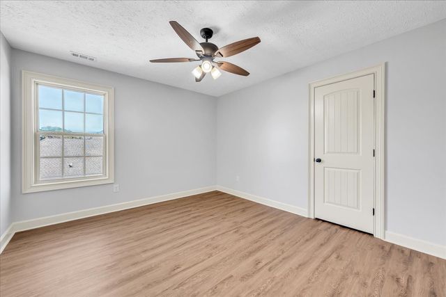 71 Lancaster St, Hillsboro, TN 37342