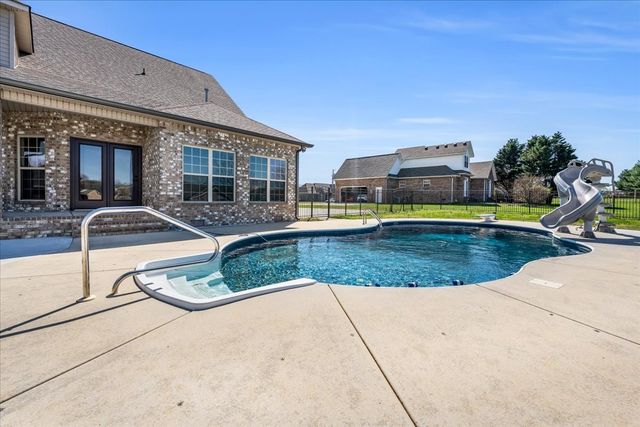 71 Lancaster St, Hillsboro, TN 37342