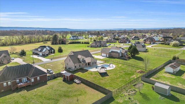 71 Lancaster St, Hillsboro, TN 37342