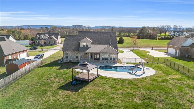 71 Lancaster St, Hillsboro, TN 37342