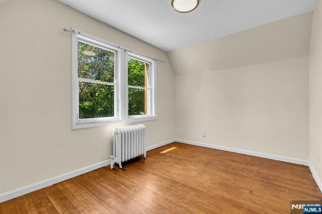 297 Hamilton Place, Hackensack, NJ 07601