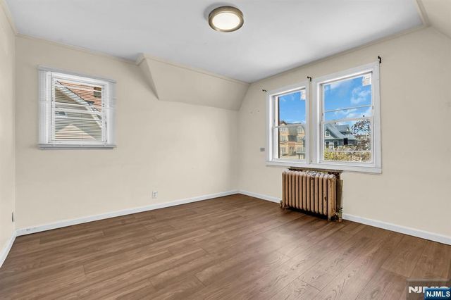 297 Hamilton Place, Hackensack, NJ 07601