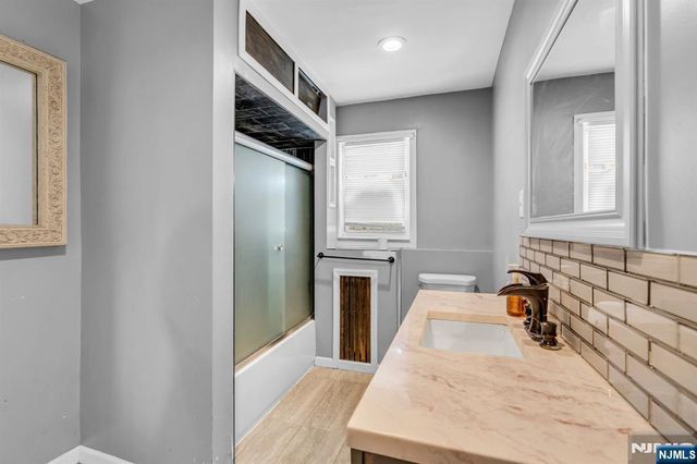 297 Hamilton Place, Hackensack, NJ 07601