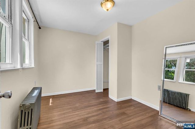 297 Hamilton Place, Hackensack, NJ 07601