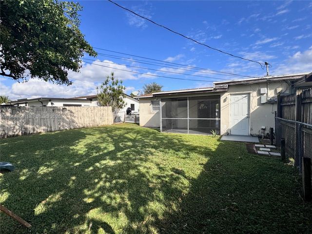 1951 SW 67th Ter, North Lauderdale, FL 33068