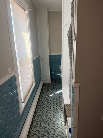 42 Pacific 2L, Rockland, MA 02370