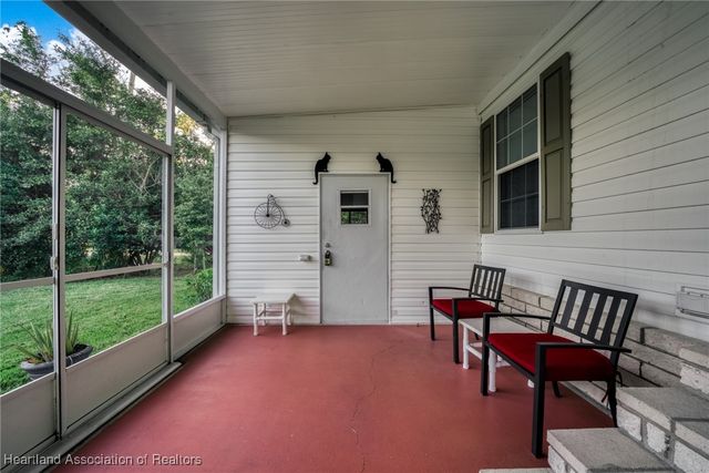 124 Sunbird Square, Sebring, FL 33872