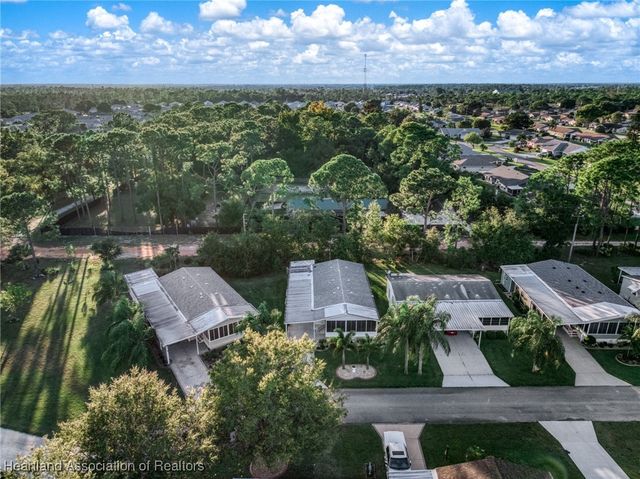 124 Sunbird Square, Sebring, FL 33872