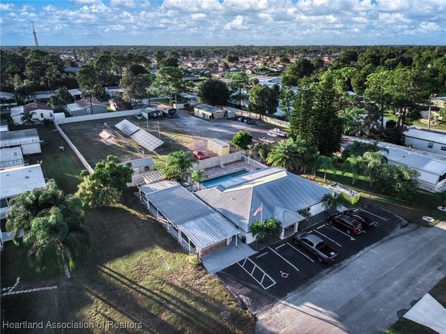 124 Sunbird Square, Sebring, FL 33872