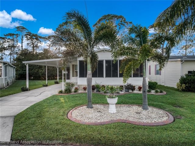 124 Sunbird Square, Sebring, FL 33872