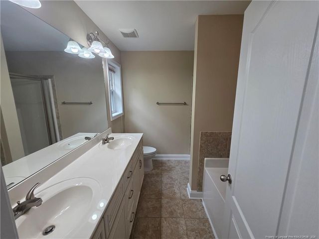 231 Snipe Court, Raeford, NC 28376