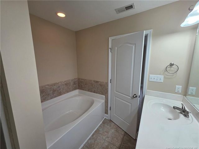 231 Snipe Court, Raeford, NC 28376