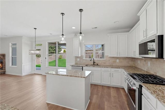 5930 Country Lake Road, Cumming, GA 30041