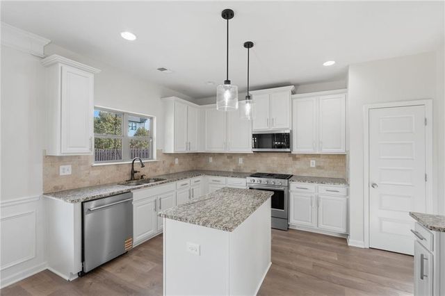 5930 Country Lake Road, Cumming, GA 30041