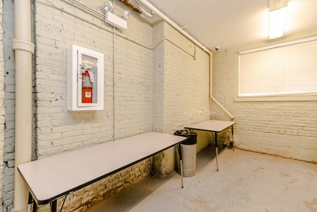 1744 E 69TH Street 205, Chicago, IL 60649