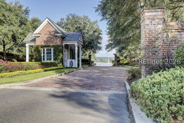 24 Clifton Dr, Okatie, SC 29909