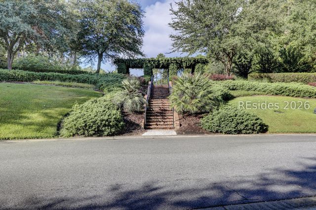 24 Clifton Dr, Okatie, SC 29909