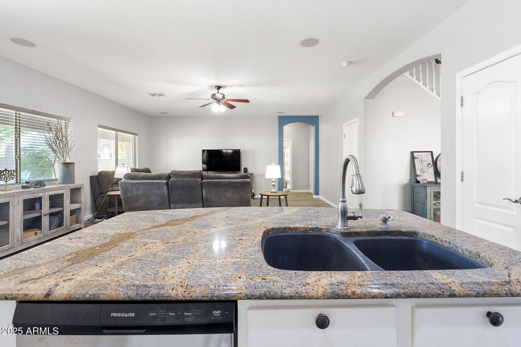 Image 16 of property listing at 23523 N 117TH Drive, Sun City, AZ 85373