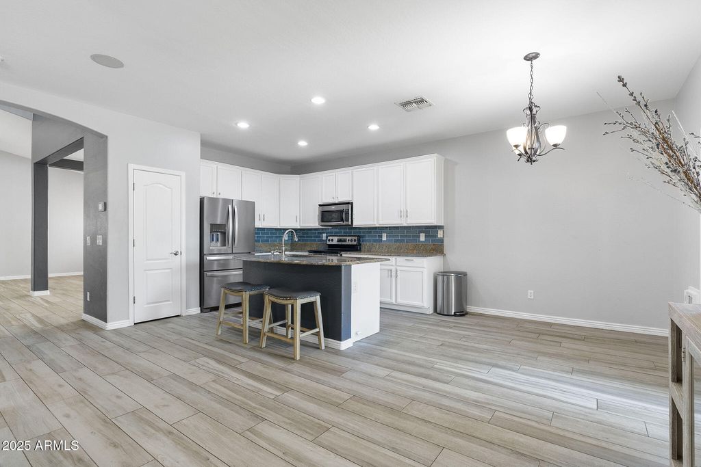 Image 18 of property listing at 23523 N 117TH Drive, Sun City, AZ 85373