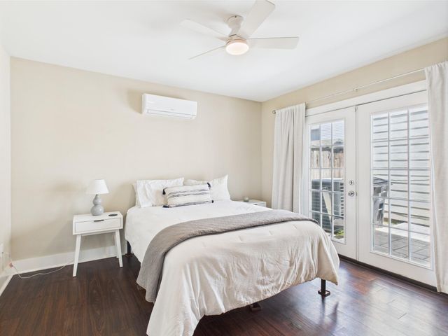 5810 Darling Street F, Houston, TX 77007