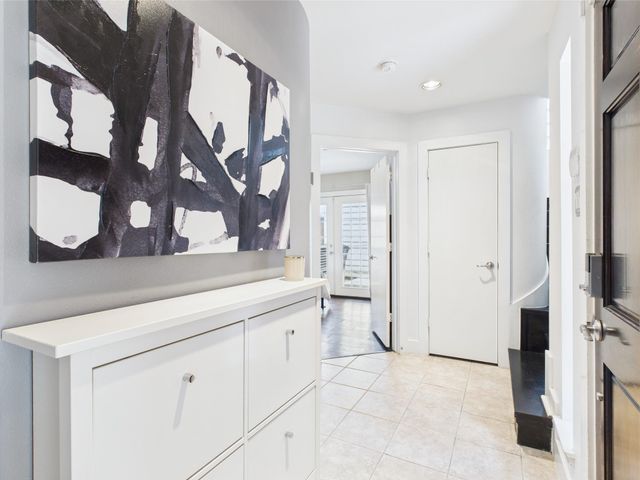 5810 Darling Street F, Houston, TX 77007