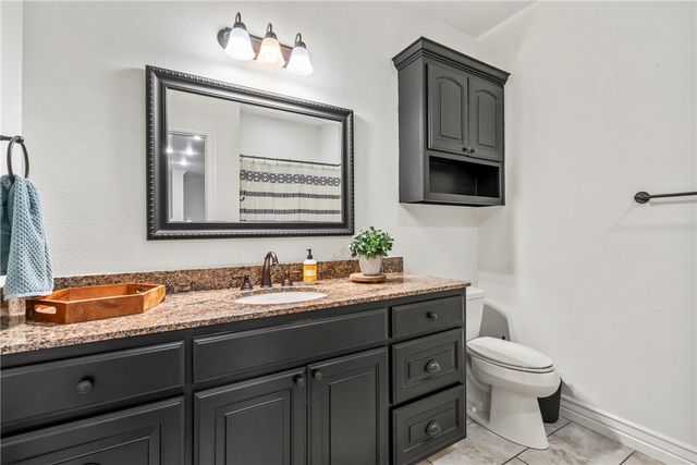 207 N Angel Falls Lane, Springdale, AR 72762