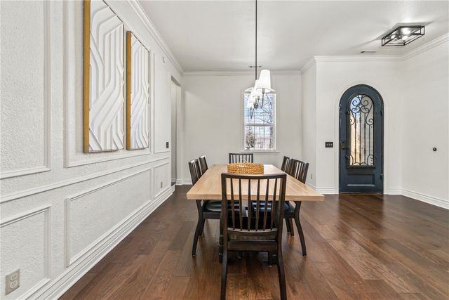 207 N Angel Falls Lane, Springdale, AR 72762