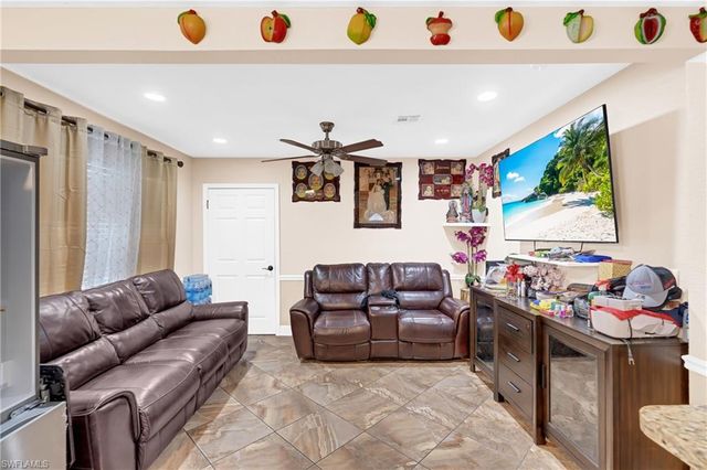 1847 Maple DR, Fort Myers, FL 33907