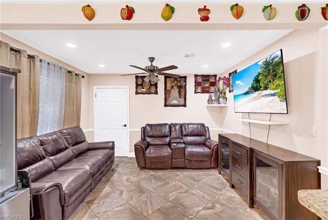 1847 Maple DR, Fort Myers, FL 33907