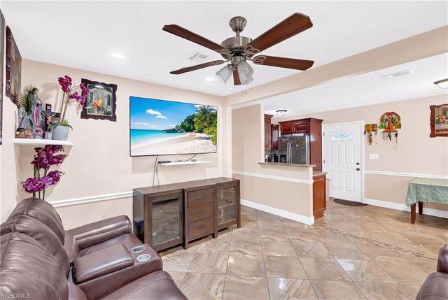 1847 Maple DR, Fort Myers, FL 33907