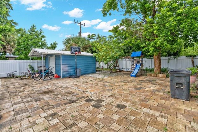 1847 Maple DR, Fort Myers, FL 33907