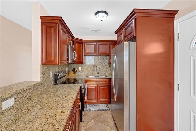 1847 Maple DR, Fort Myers, FL 33907