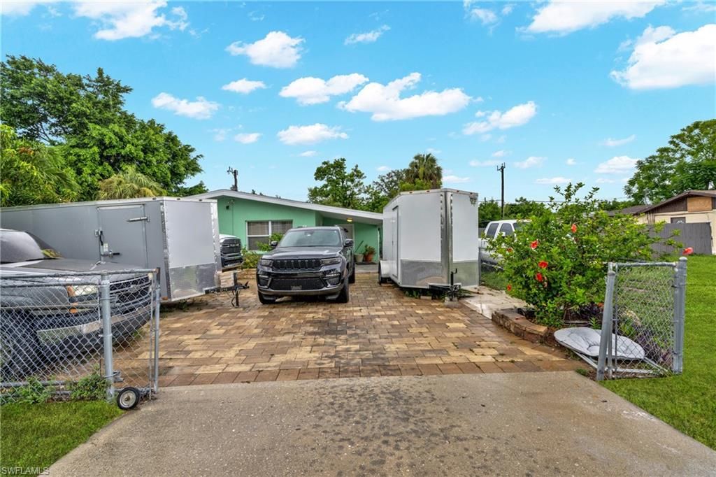 1847 Maple DR, FORT MYERS, FL 33907 — photo 3