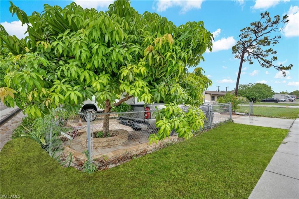 1847 Maple DR, FORT MYERS, FL 33907 — photo 5