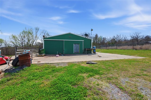 15171 N Lost City Road E, Hulbert, OK 74441