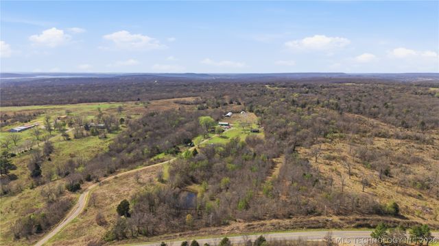 15171 N Lost City Road E, Hulbert, OK 74441