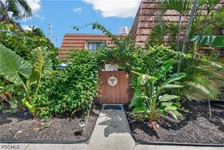 5240 Cedarbend DR 3, Fort Myers, FL 33919