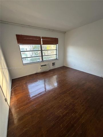 905 16th St 8, Miami Beach, FL 33139