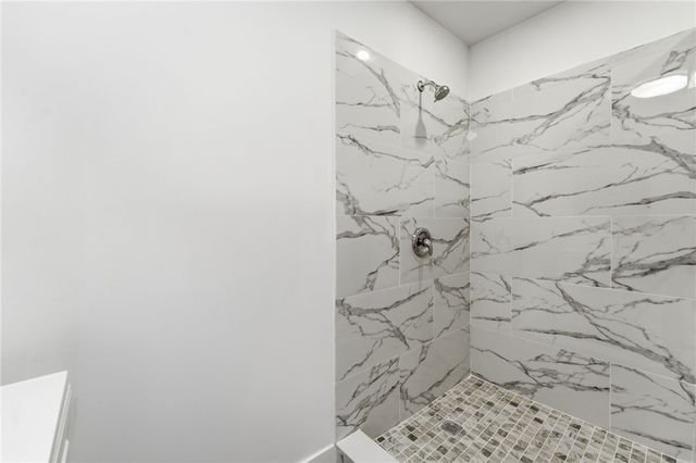 82 Hillcrest Avenue, Pawtucket, RI 02860