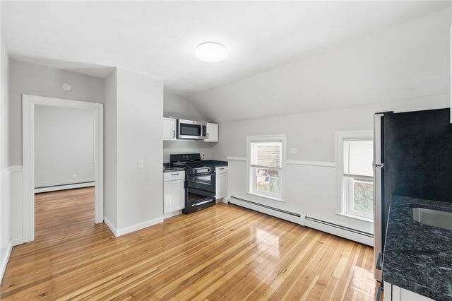 82 Hillcrest Avenue, Pawtucket, RI 02860